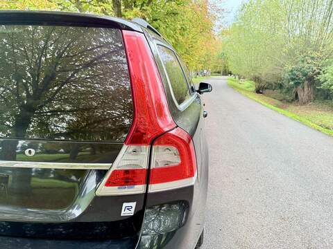 Volvo V70 1.6 T4 SE Lux Estate 5dr Petrol Powershift Euro 5 (180 ps) - U1958