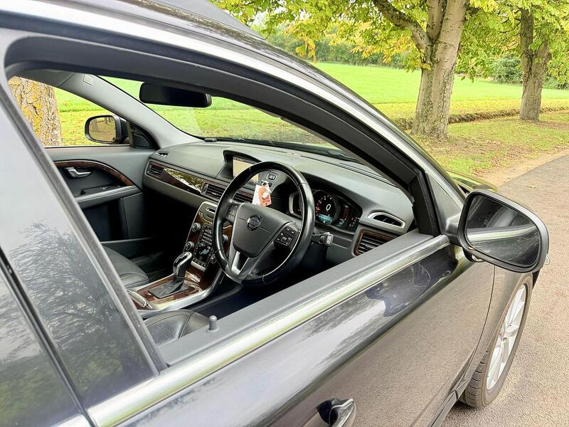 Volvo V70 1.6 T4 SE Lux Estate 5dr Petrol Powershift Euro 5 (180 ps) - U1958