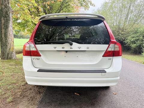 Volvo V70 3.2 SE Lux Estate 5dr Petrol Geartronic Euro 4 (238 ps) - U1968