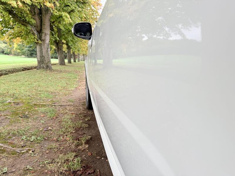 Volvo V70 3.2 SE Lux Estate 5dr Petrol Geartronic Euro 4 (238 ps) - U1968
