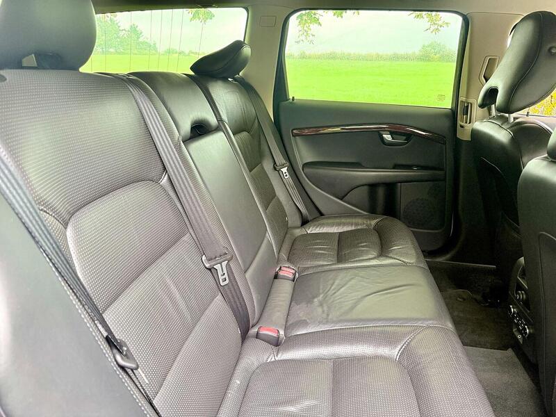 Volvo V70 3.2 SE Lux Estate 5dr Petrol Geartronic Euro 4 (238 ps) - U1968