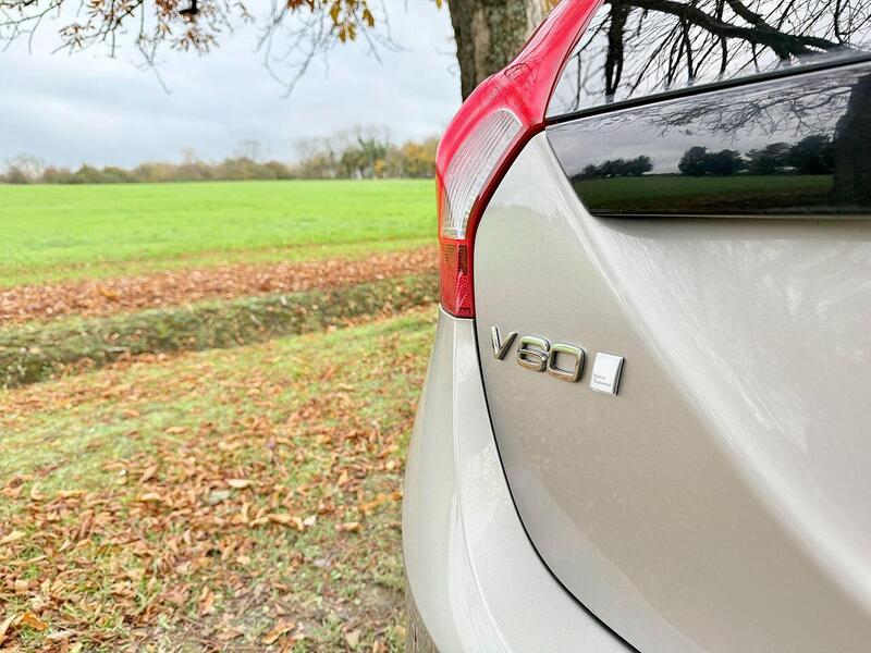 Volvo V60 1.6 T4 SE Lux Nav Estate 5dr Petrol Powershift Euro 5 (180 ps) - U1972
