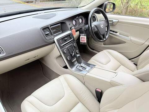 Volvo V60 1.6 T4 SE Lux Nav Estate 5dr Petrol Powershift Euro 5 (180 ps) - U1972