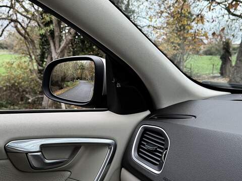 Volvo V60 1.6 T4 SE Lux Nav Estate 5dr Petrol Powershift Euro 5 (180 ps) - U1972