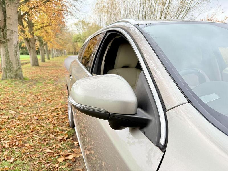 Volvo V60 1.6 T4 SE Lux Nav Estate 5dr Petrol Powershift Euro 5 (180 ps) - U1972