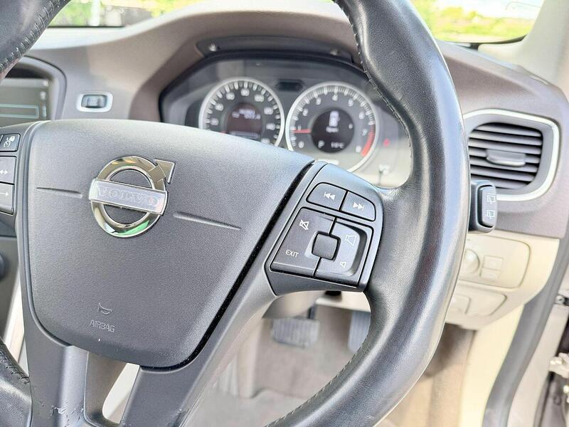 Volvo V60 1.6 T4 SE Lux Nav Estate 5dr Petrol Powershift Euro 5 (180 ps) - U1972
