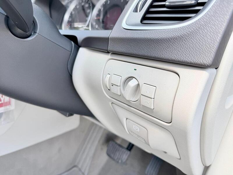 Volvo V60 1.6 T4 SE Lux Nav Estate 5dr Petrol Powershift Euro 5 (180 ps) - U1972