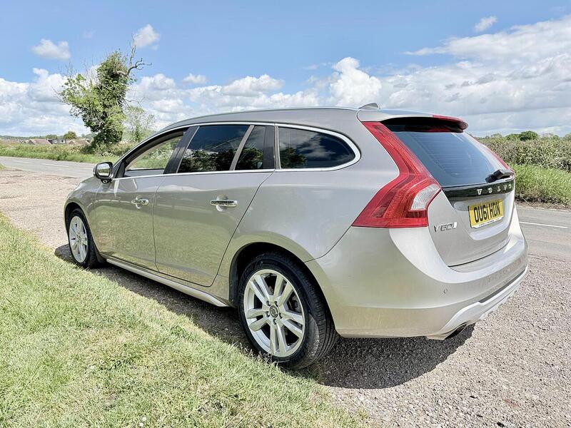 Volvo V60 1.6 T4 SE Lux Nav Estate 5dr Petrol Powershift Euro 5 (180 ps) - U1972