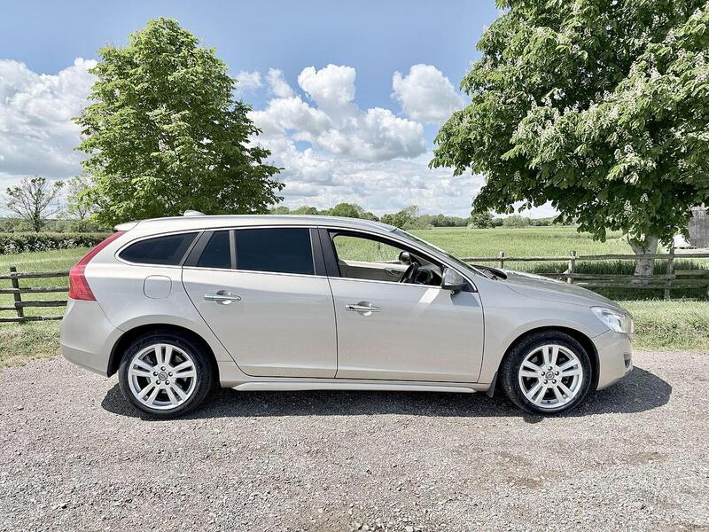 Volvo V60 1.6 T4 SE Lux Nav Estate 5dr Petrol Powershift Euro 5 (180 ps) - U1972