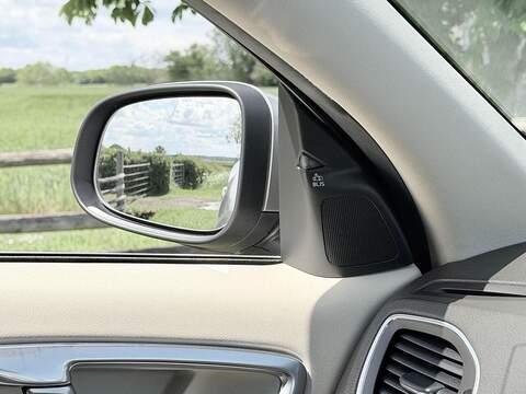 Volvo V60 1.6 T4 SE Lux Nav Estate 5dr Petrol Powershift Euro 5 (180 ps) - U1972
