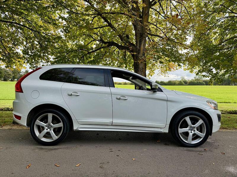 Volvo XC60 2.0 T5 R-Design SUV 5dr Petrol Powershift Euro 5 (240 ps) - U1973