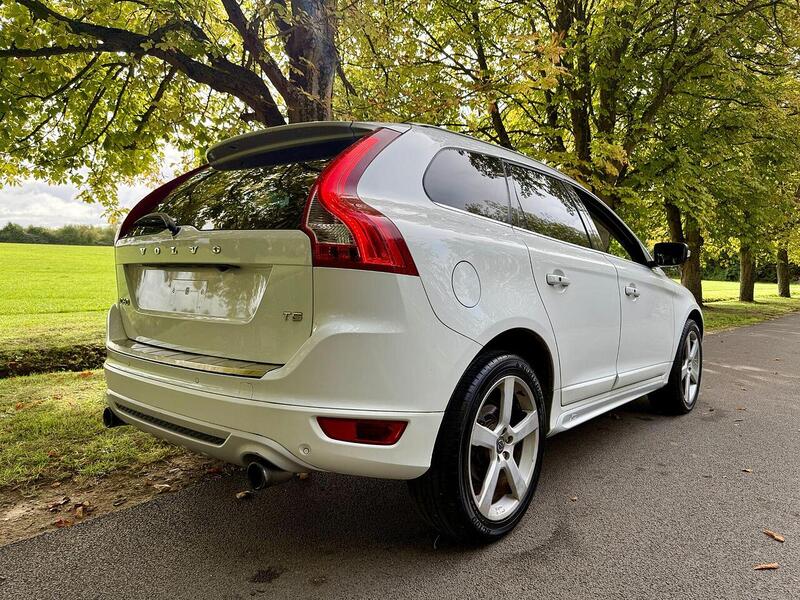 Volvo XC60 2.0 T5 R-Design SUV 5dr Petrol Powershift Euro 5 (240 ps) - U1973