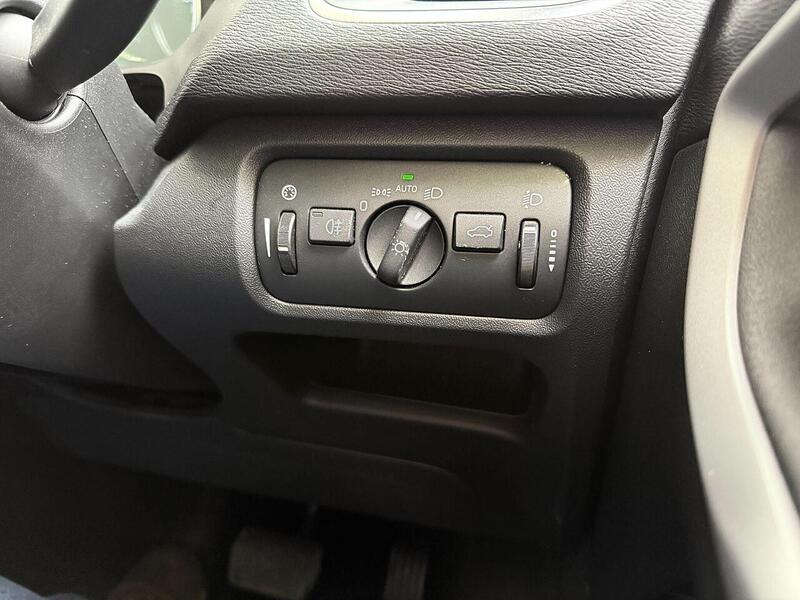 Volvo V40 1.6 T4 SE Powershift Euro 5 (s/s) 5dr - U1981