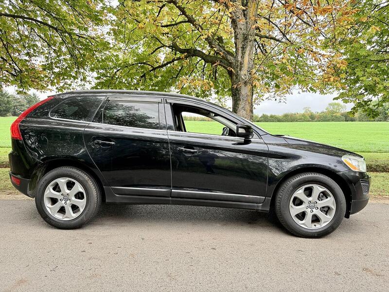 Volvo XC60 T5 Se Lux 2.0 5dr Estate Automatic Petrol - U1982