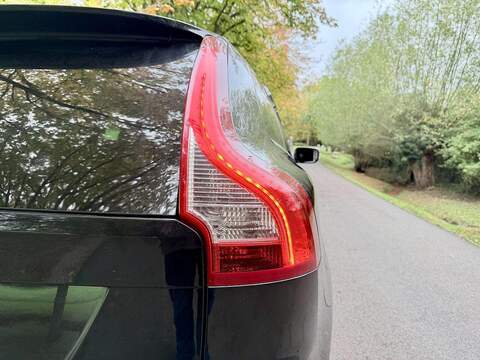 Volvo XC60 T5 Se Lux 2.0 5dr Estate Automatic Petrol - U1982