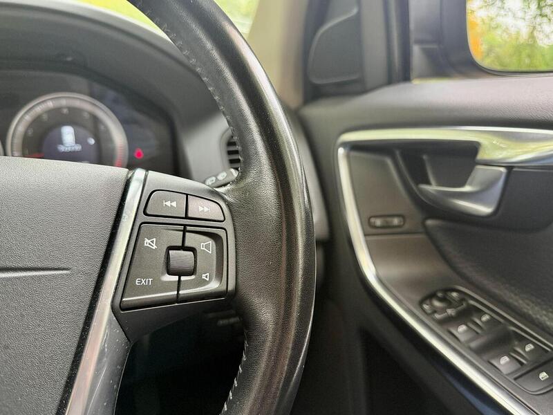 Volvo XC60 T5 Se Lux 2.0 5dr Estate Automatic Petrol - U1982