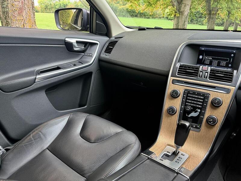 Volvo XC60 T5 Se Lux 2.0 5dr Estate Automatic Petrol - U1982