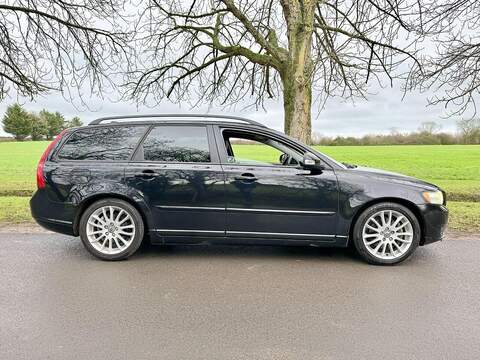 Volvo V50 Se Lux 2.0 5dr Estate Manual Petrol - U2012