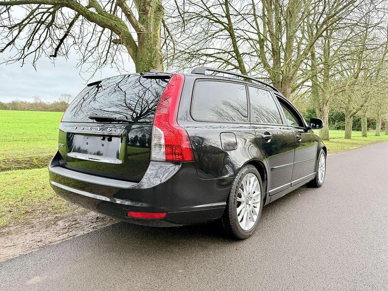 Volvo V50 Se Lux 2.0 5dr Estate Manual Petrol - U2012