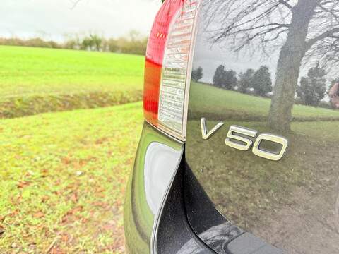 Volvo V50 Se Lux 2.0 5dr Estate Manual Petrol - U2012
