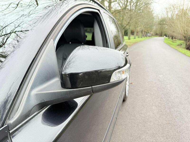 Volvo V50 Se Lux 2.0 5dr Estate Manual Petrol - U2012