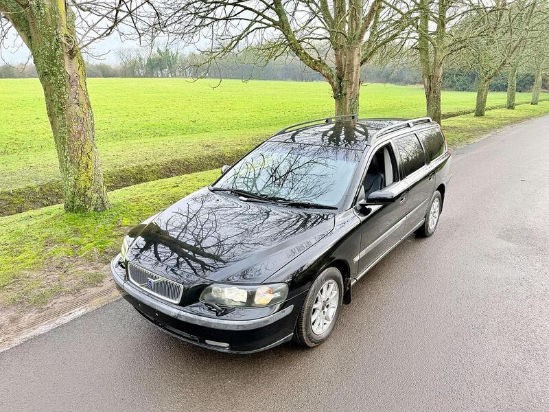 Volvo V70 2.4 SE Estate 5dr Petrol Automatic (231 g/km, 170 bhp) - U2020