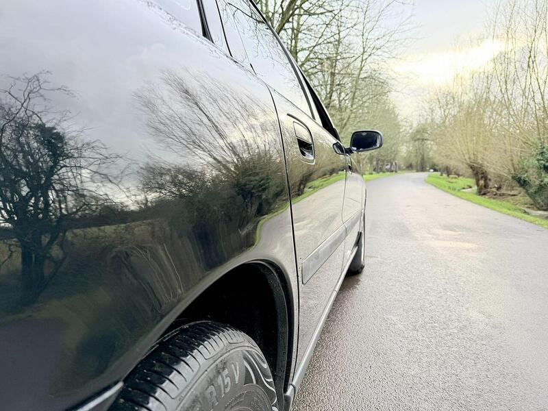 Volvo V70 2.4 SE Estate 5dr Petrol Automatic (231 g/km, 170 bhp) - U2020
