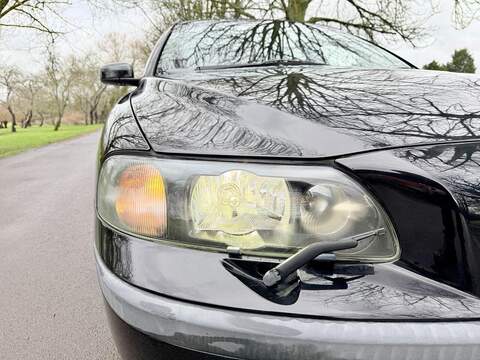Volvo V70 2.4 SE Estate 5dr Petrol Automatic (231 g/km, 170 bhp) - U2020