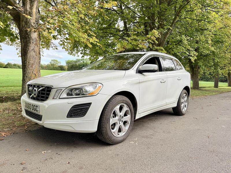 Volvo XC60 2.0 T5 SE Lux SUV 5dr Petrol Powershift Euro 5 (240 ps) - U2022