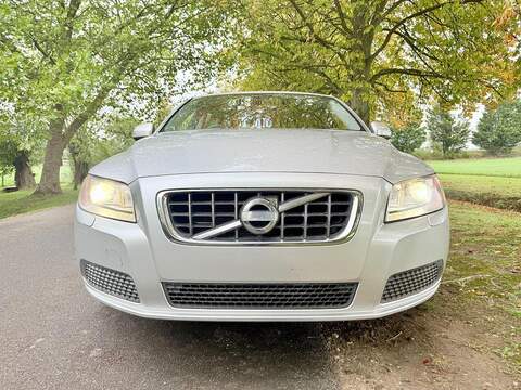Volvo V70 Se Lux 2.5 5dr Estate Automatic Petrol - U2025
