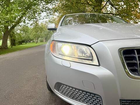 Volvo V70 Se Lux 2.5 5dr Estate Automatic Petrol - U2025