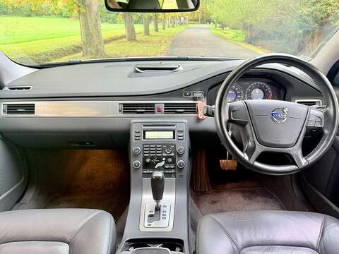 Volvo V70 Se Lux 2.5 5dr Estate Automatic Petrol - U2025