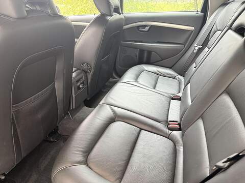 Volvo V70 Se Lux 2.5 5dr Estate Automatic Petrol - U2025