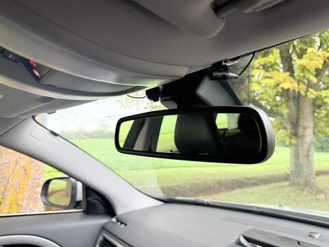 Volvo V70 Se Lux 2.5 5dr Estate Automatic Petrol - U2025