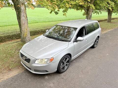 Volvo V70 Se Lux 2.5 5dr Estate Automatic Petrol - U2025