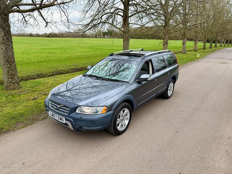 Volvo XC70 2.4 D5 SE Lux Geartronic AWD 5dr - U2030