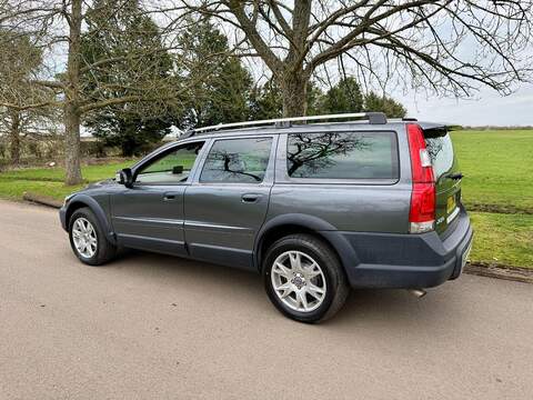 Volvo XC70 2.4 D5 SE Lux Geartronic AWD 5dr - U2030