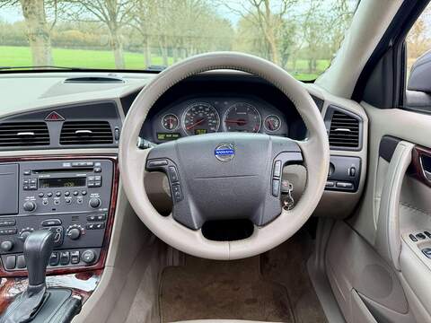 Volvo XC70 2.4 D5 SE Lux Geartronic AWD 5dr - U2030