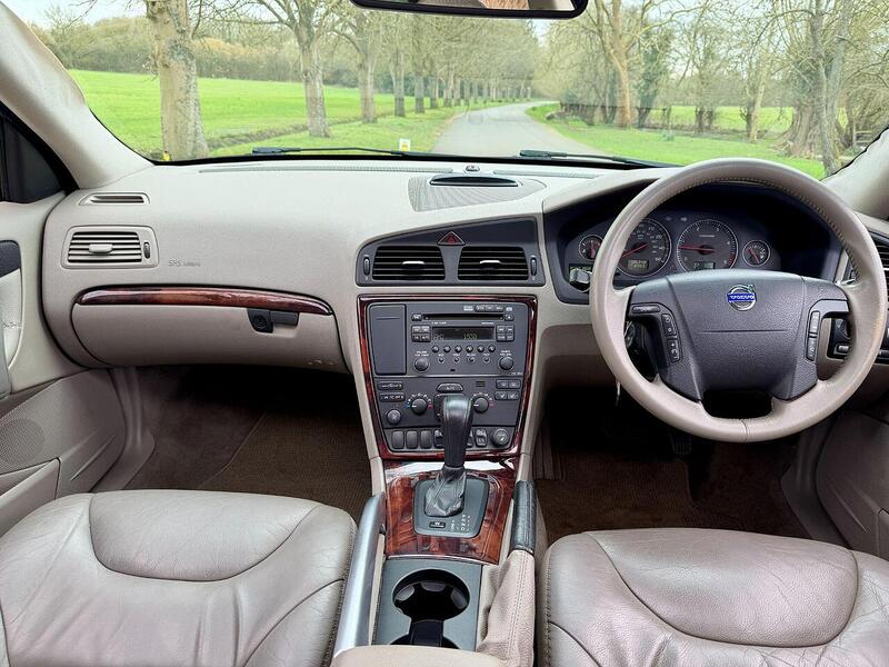 Volvo XC70 2.4 D5 SE Lux Geartronic AWD 5dr - U2030