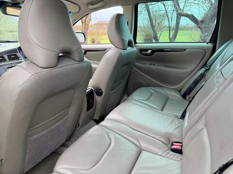 Volvo XC70 2.4 D5 SE Lux Geartronic AWD 5dr - U2030