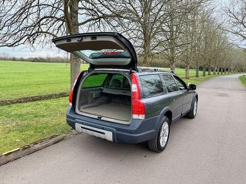 Volvo XC70 2.4 D5 SE Lux Geartronic AWD 5dr - U2030