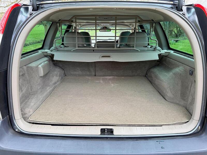 Volvo XC70 2.4 D5 SE Lux Geartronic AWD 5dr - U2030
