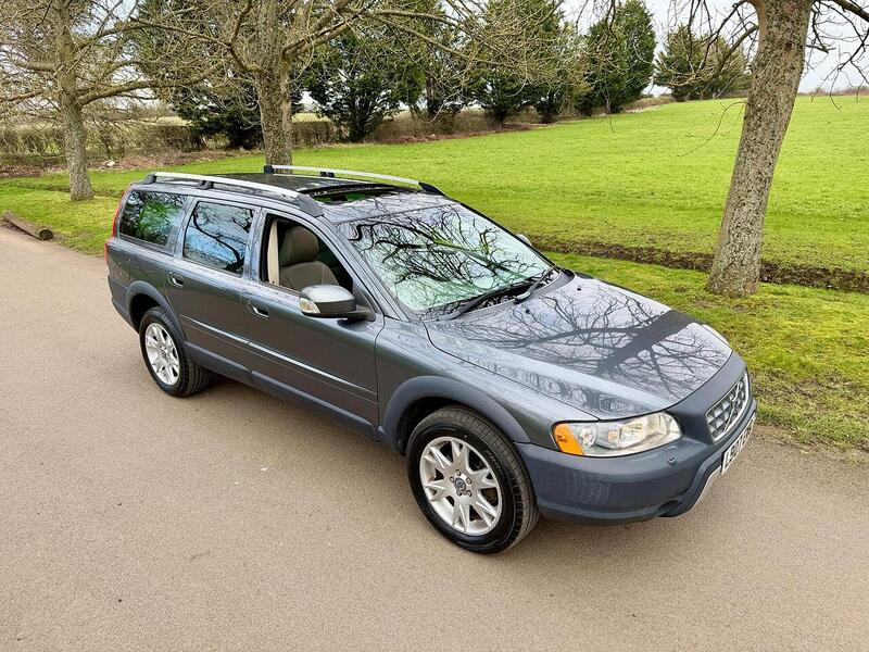 Volvo XC70 2.4 D5 SE Lux Geartronic AWD 5dr - U2030