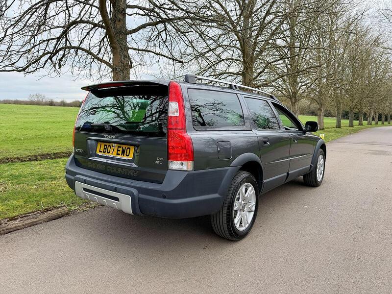 Volvo XC70 2.4 D5 SE Lux Geartronic AWD 5dr - U2030