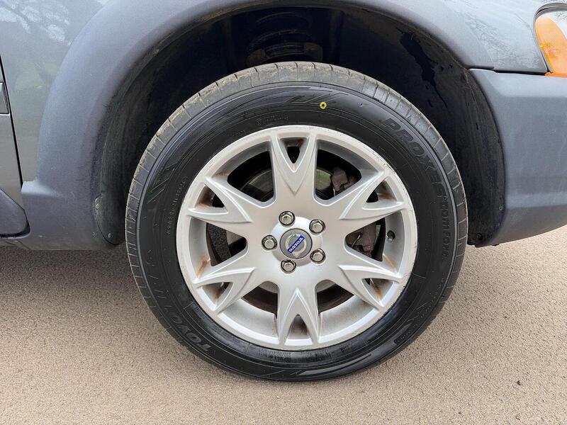 Volvo XC70 2.4 D5 SE Lux Geartronic AWD 5dr - U2030