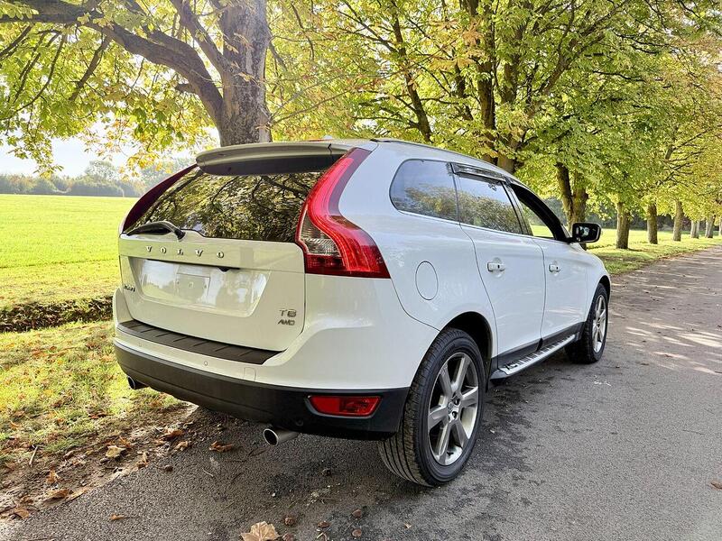 Volvo XC60 3.0 T6 SE Lux SUV 5dr Petrol Geartronic AWD Euro 5 (285 ps) - U2061