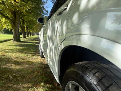 Volvo XC90 2.0 T5 Momentum Pro SUV 5dr Petrol Auto 4WD Euro 6 (s/s) (250 ps) - U2072