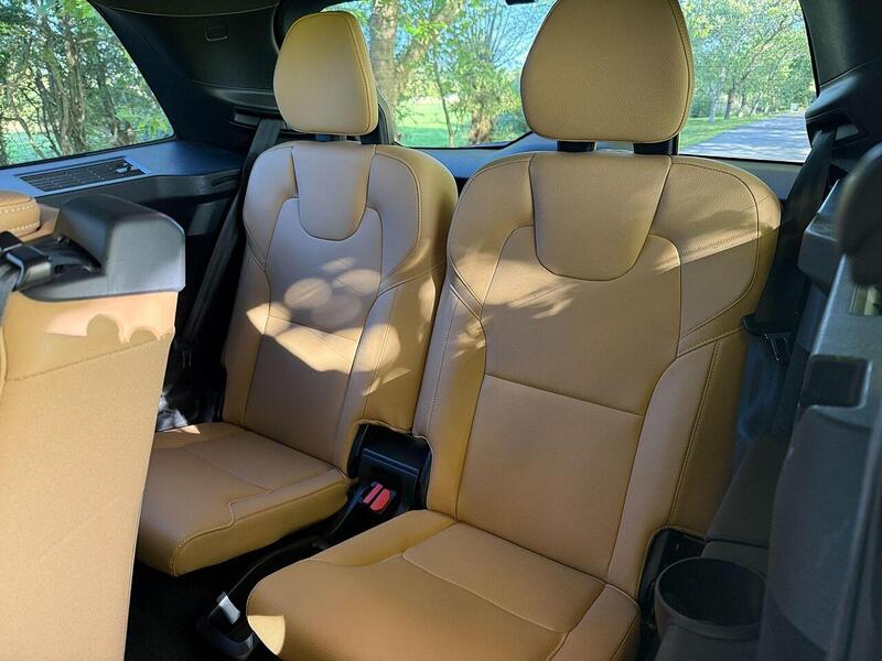 Volvo XC90 2.0 T5 Momentum Pro SUV 5dr Petrol Auto 4WD Euro 6 (s/s) (250 ps) - U2072