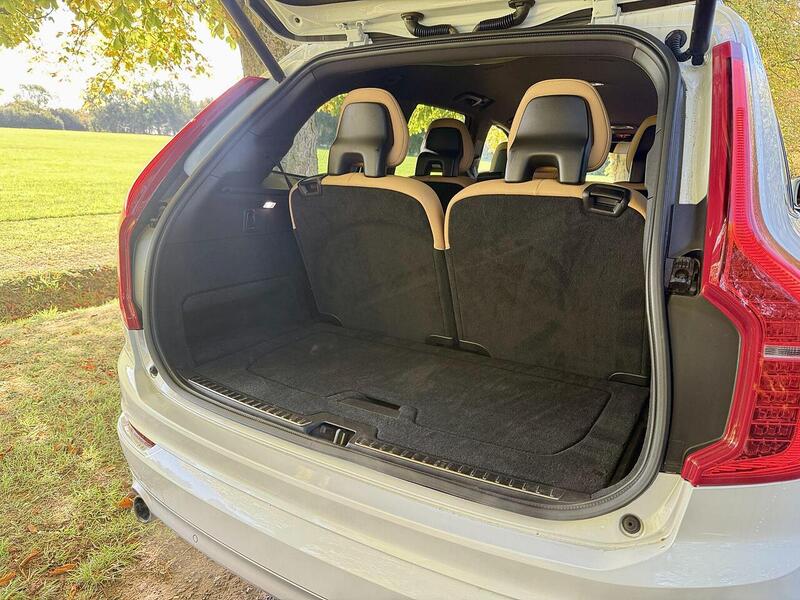 Volvo XC90 2.0 T5 Momentum Pro SUV 5dr Petrol Auto 4WD Euro 6 (s/s) (250 ps) - U2072