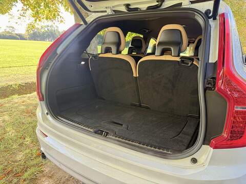 Volvo XC90 2.0 T5 Momentum Pro SUV 5dr Petrol Auto 4WD Euro 6 (s/s) (250 ps) - U2072